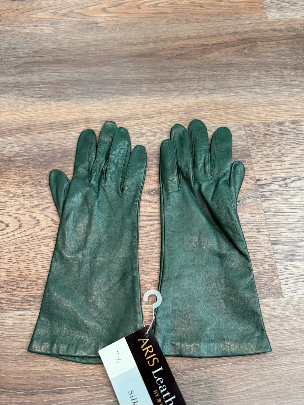 NWT Aris Leathers by Isotoner Vintage Silk Lined Leather Gloves Forest Green 7.5